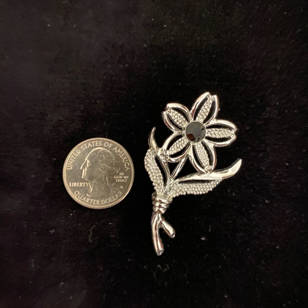 Vintage Flower Brooch